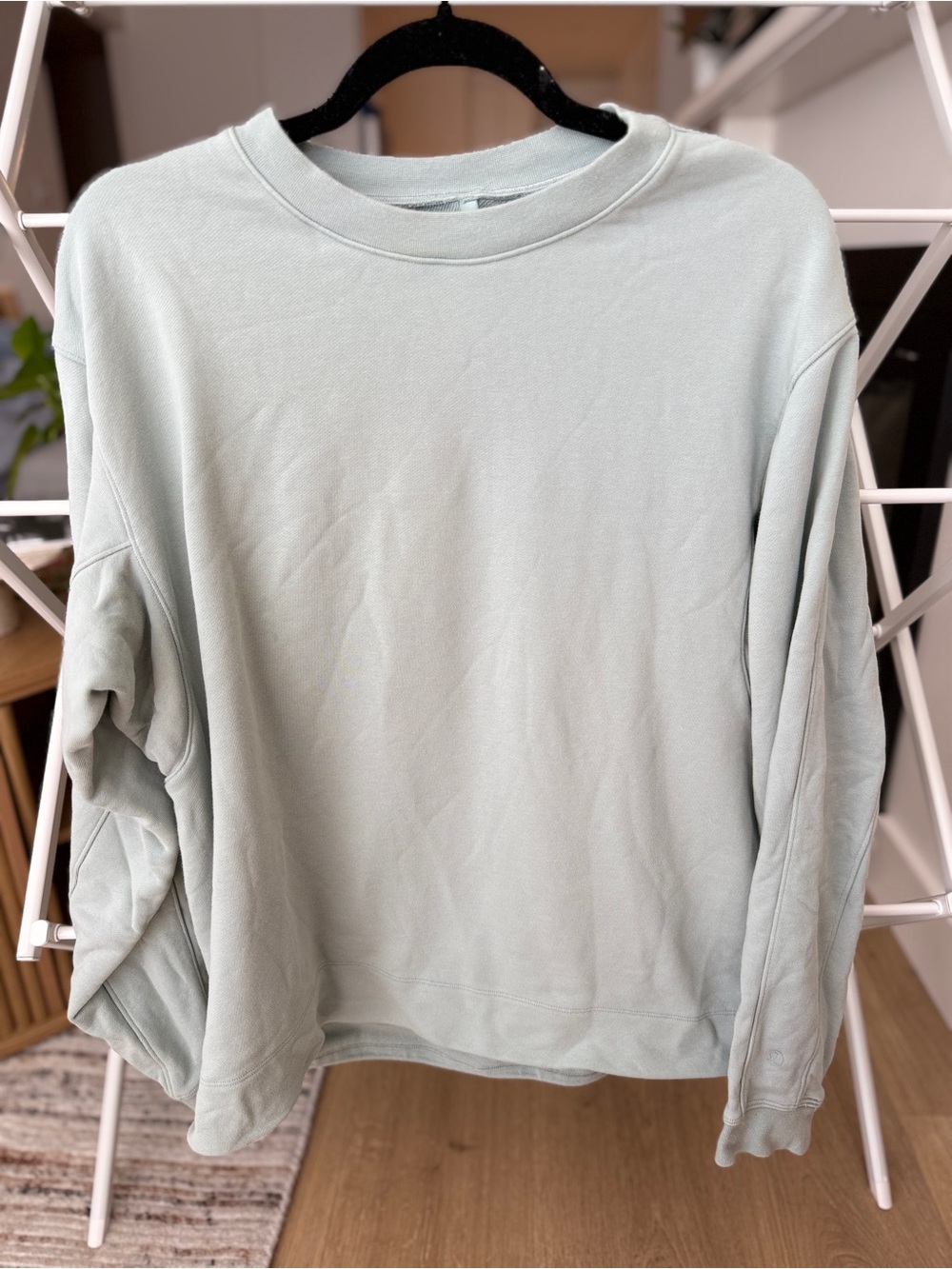 Lululemon Men’s Large Lightweight Crewneck Sweatshirt - Mint Green